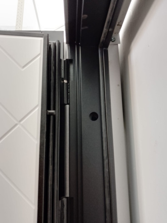 Входная дверь Страж Вальди РЖ