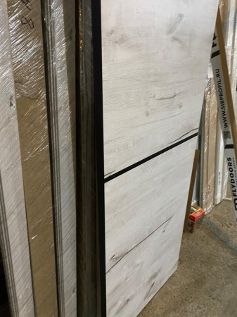 Межкомнатная дверь FlyDoors LF 02 ДГ