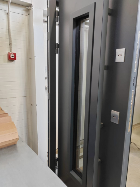 Входная дверь с терморазрывом Промет Консул