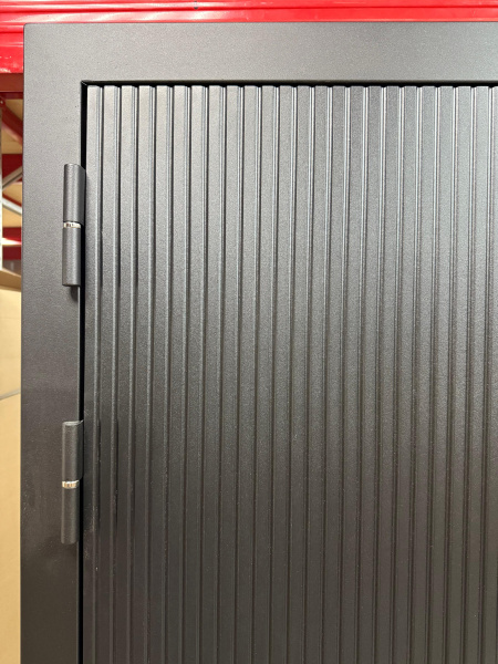 Входная дверь Берлога Тринити УП Энигма