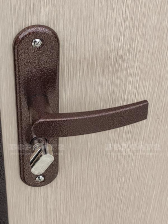 Входная дверь Берлога ЭК-2