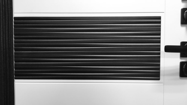 Входная дверь Берлога Ультра Вибек