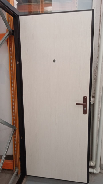 Входная дверь Страж Гост панель