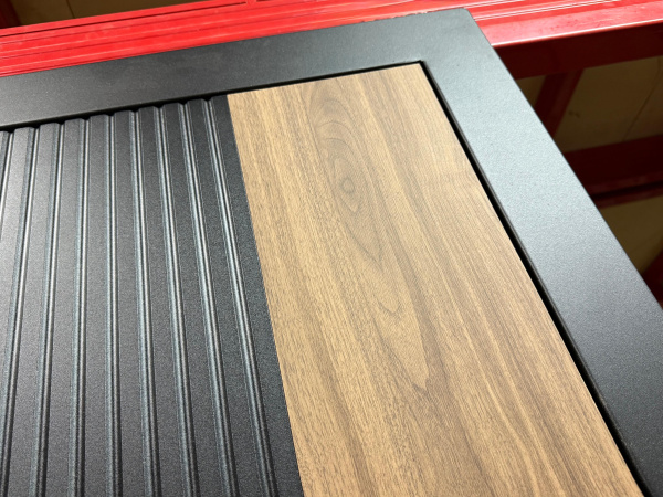 Входная дверь Берлога Тринити УП Энигма