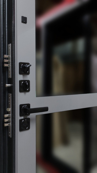 Входная дверь Берлога Ультра Дарси