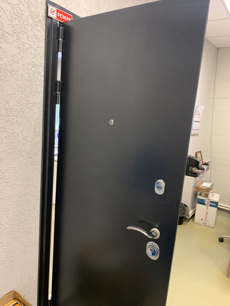 Входная дверь Страж 3К Люкс 2