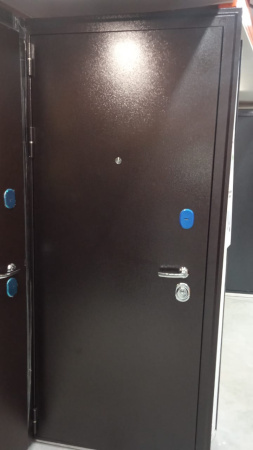 Входная дверь Страж 3К Броня Классика Антик медь/ Ясень белый 960х2050 Левое