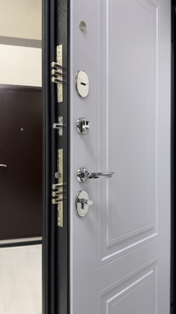 Входная дверь BOST Галант (new) Антик серебро/ Белый 970х2070 Правое