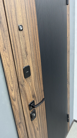 Входная дверь BOST Верона Черная шагрень/ Черная шагрень 860х2070 Левое