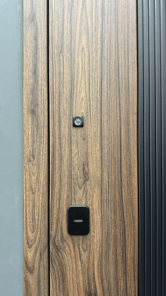 Входная дверь BOST Верона Черная шагрень/ Черная шагрень 860х2070 Левое