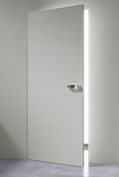 Скрытая дверь ИНВИЗИБЛ наружное открывание алюминиевая кромка хром 600х2000