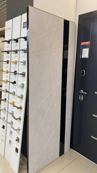 Межкомнатная дверь FlyDoors LINE 02 ДГ