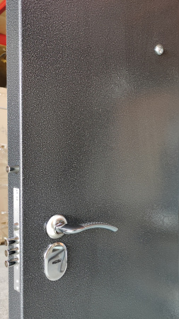 Входная дверь Берлога СБ-90 П