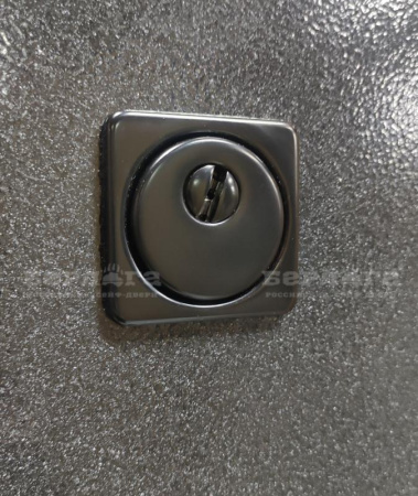 Входная дверь Берлога Ультра Вибек