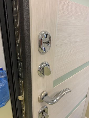 Входная дверь Страж 3К Люкс 2