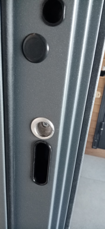 Входная дверь Страж 3К Квадра с зеркалом