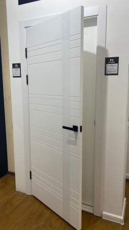 Межкомнатная дверь FlyDoors Elegans 03 Эмаль