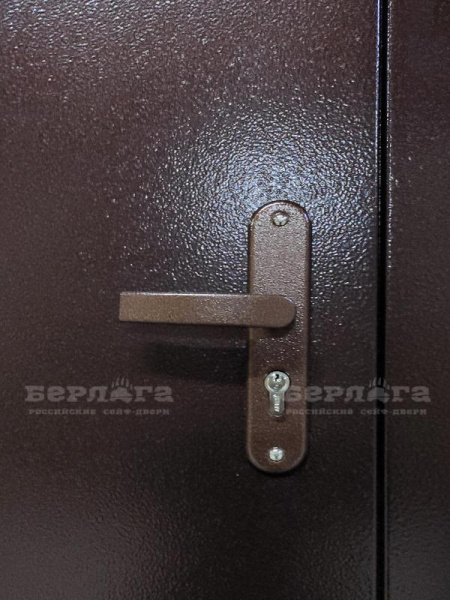 Входная дверь Берлога ЭК-2