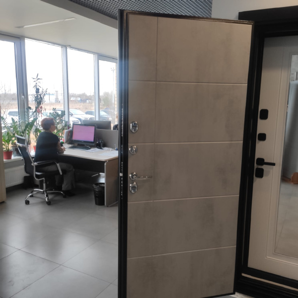 Входная дверь с терморазрывом Страж 3К Тепло Медный антик/ Бетон светлый 960х2050 Левое